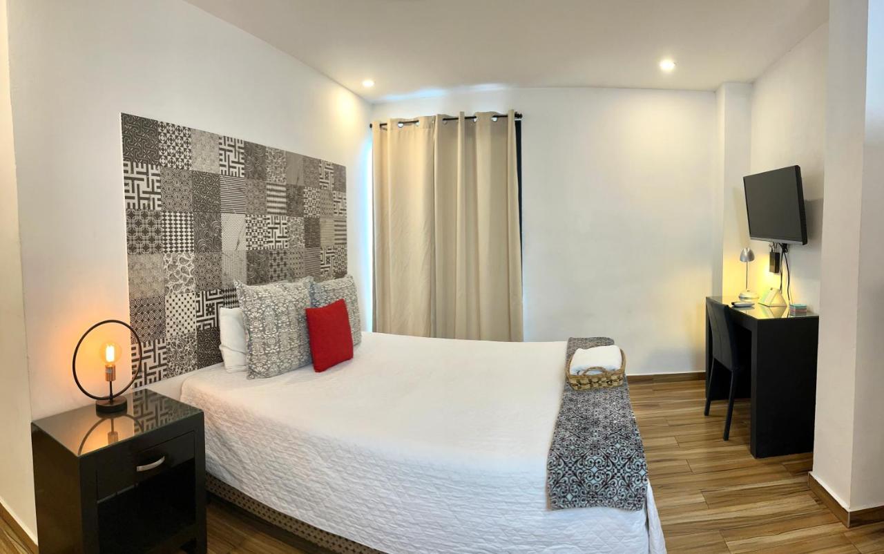Hotel Boutique Valverde Santa Elena Сан-Сальвадор Экстерьер фото